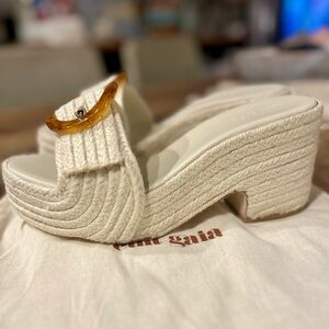 NWT✨ Cult Gaia Raffia Platform Heel | Size 40
